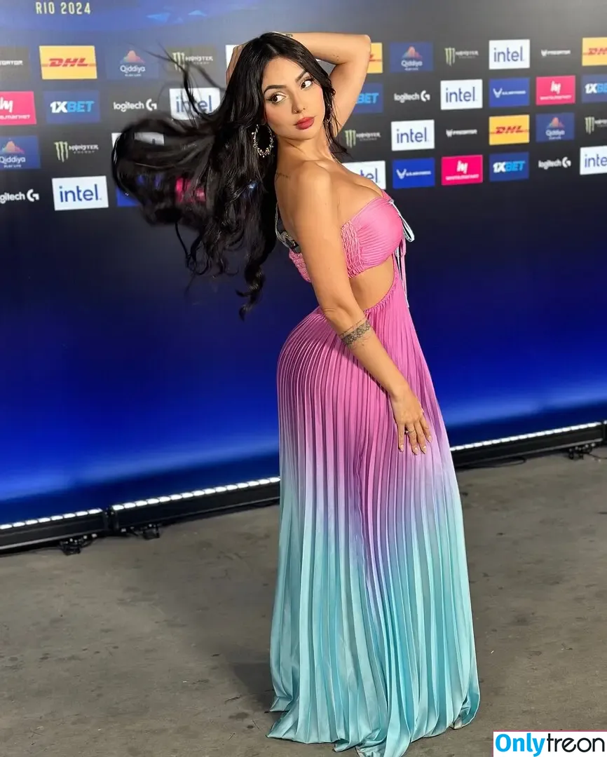 Nyvi Estephan голая photo #0820 (Discussão / nyvi_estephan / nyviestephan)