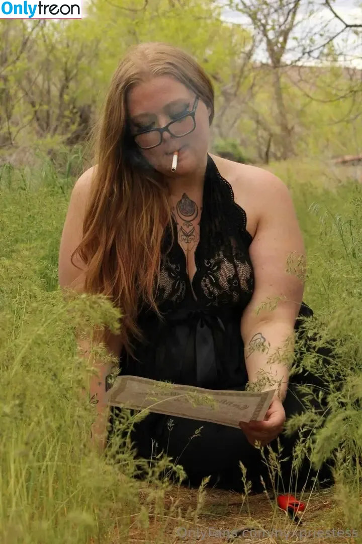nyxpriestess голая photo #0019 (nyxpride)