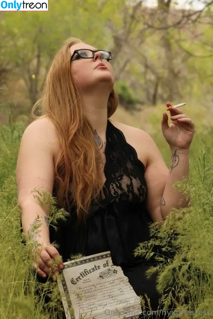 nyxpriestess голая photo #0021 (nyxpride)