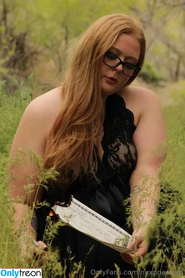 nyxpriestess голая photo #0023 (nyxpride)