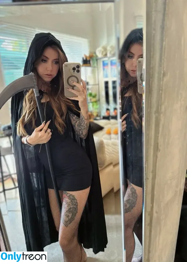 Nyybeats голая photo #0213 (Nyybeats)