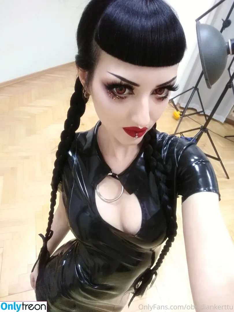 Obsidian Kerttu голая photo #0024 (Goth model / obsidiankerttu)