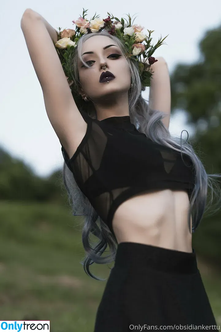 Obsidian Kerttu голая photo #0076 (Goth model / obsidiankerttu)