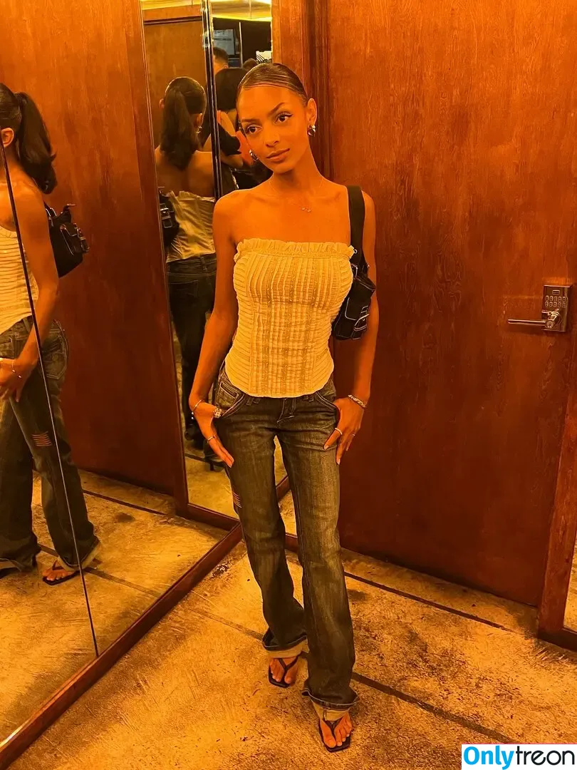 Official.Anaiis голая photo #0177 (React girl)