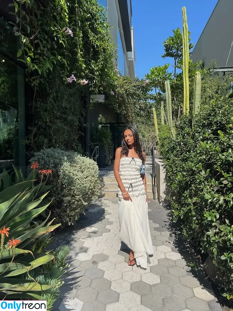 Official.Anaiis голая photo #0202 (React girl)