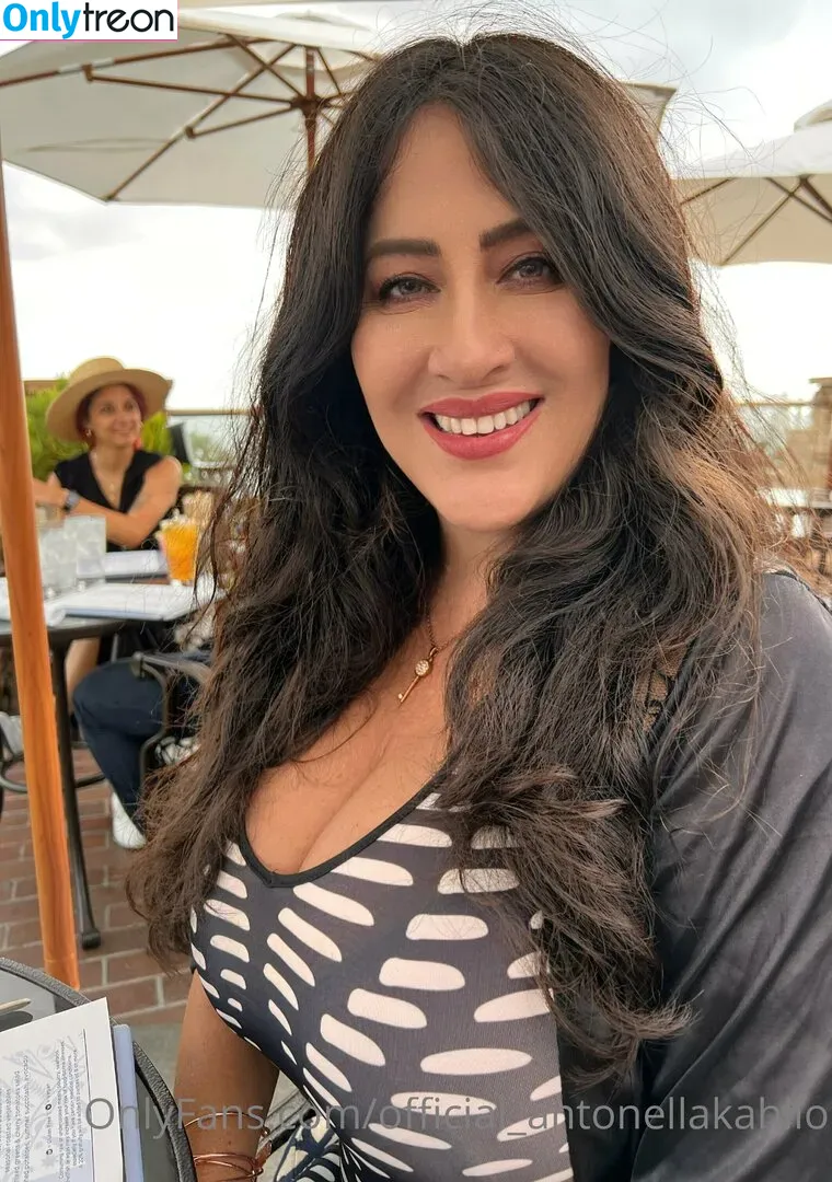 official_antonellakahllo nude photo #0007 (official_antonellakahllo)