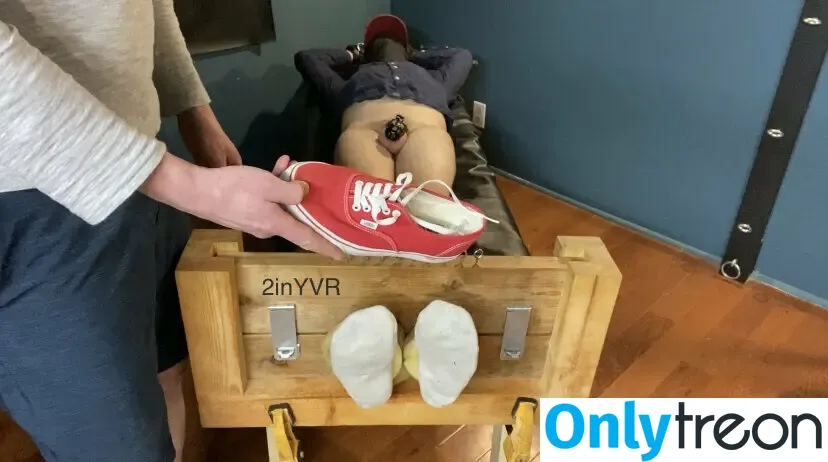official2inyvr голая photo #0010 (realitywithriss)