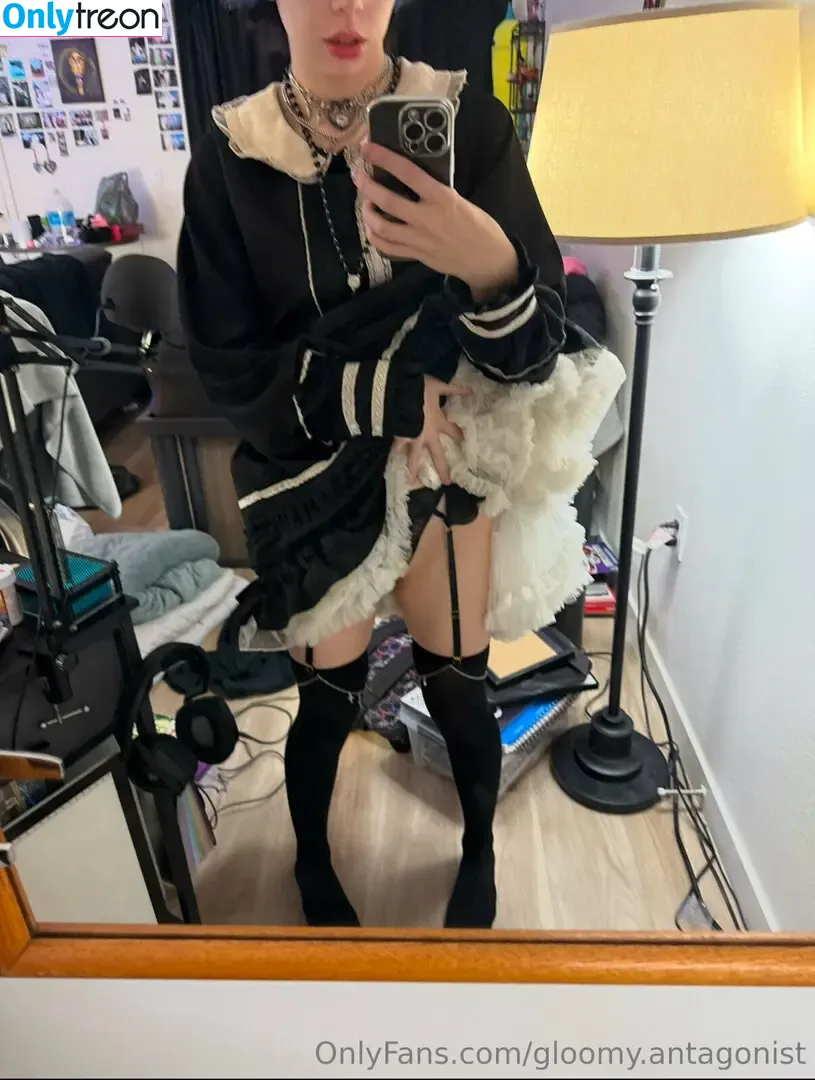 officialdrearydrab nude photo #0021 (radskaterdog)