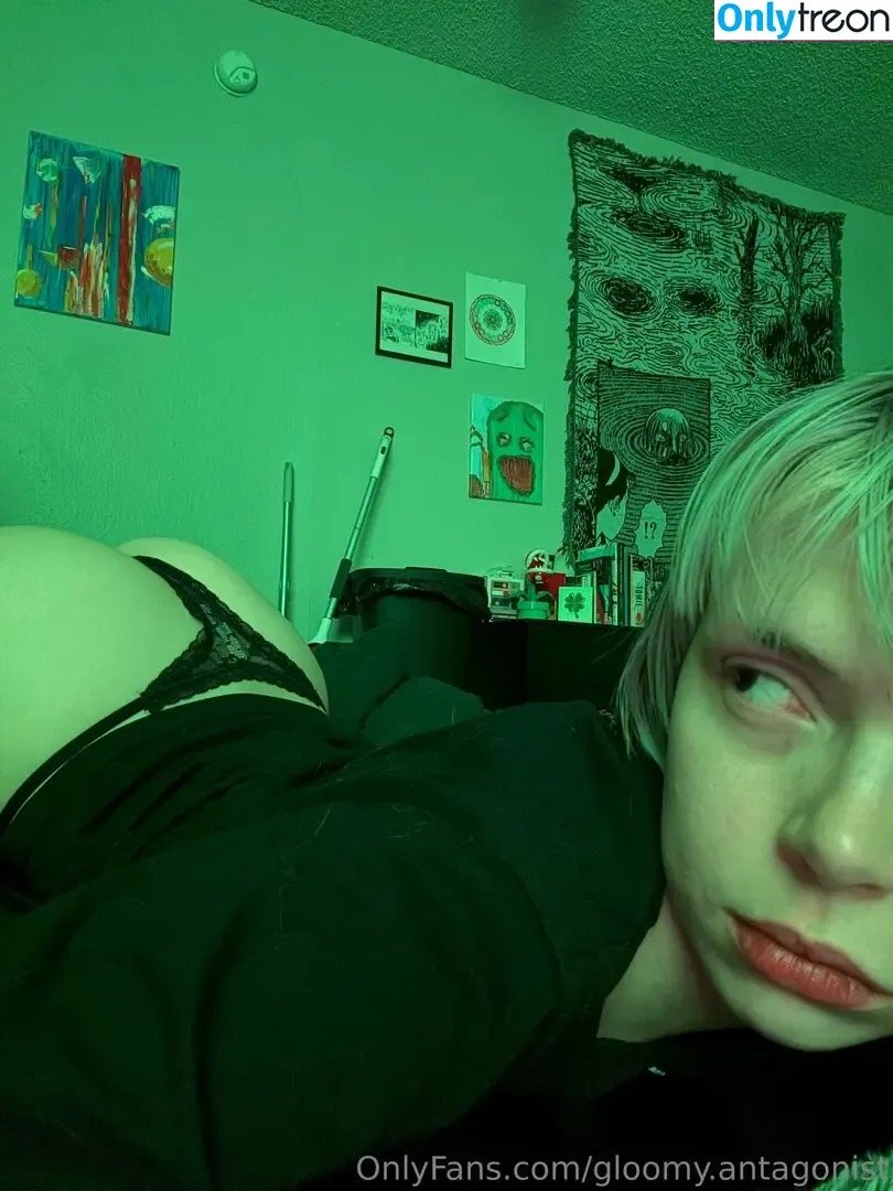 officialdrearydrab nude photo #0026 (radskaterdog)