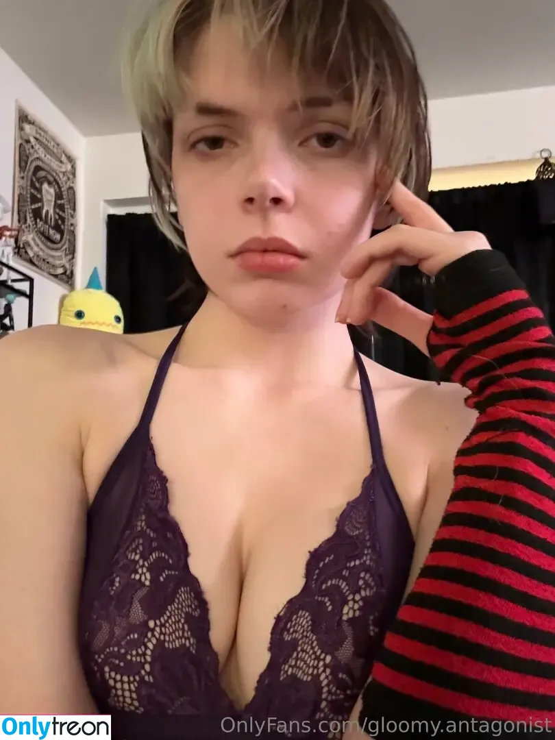 officialdrearydrab nude photo #0028 (radskaterdog)