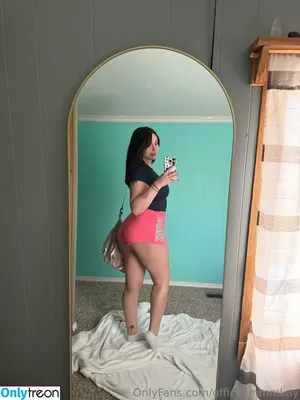 officialmmmkay / officialmkay_ nude photo #0102