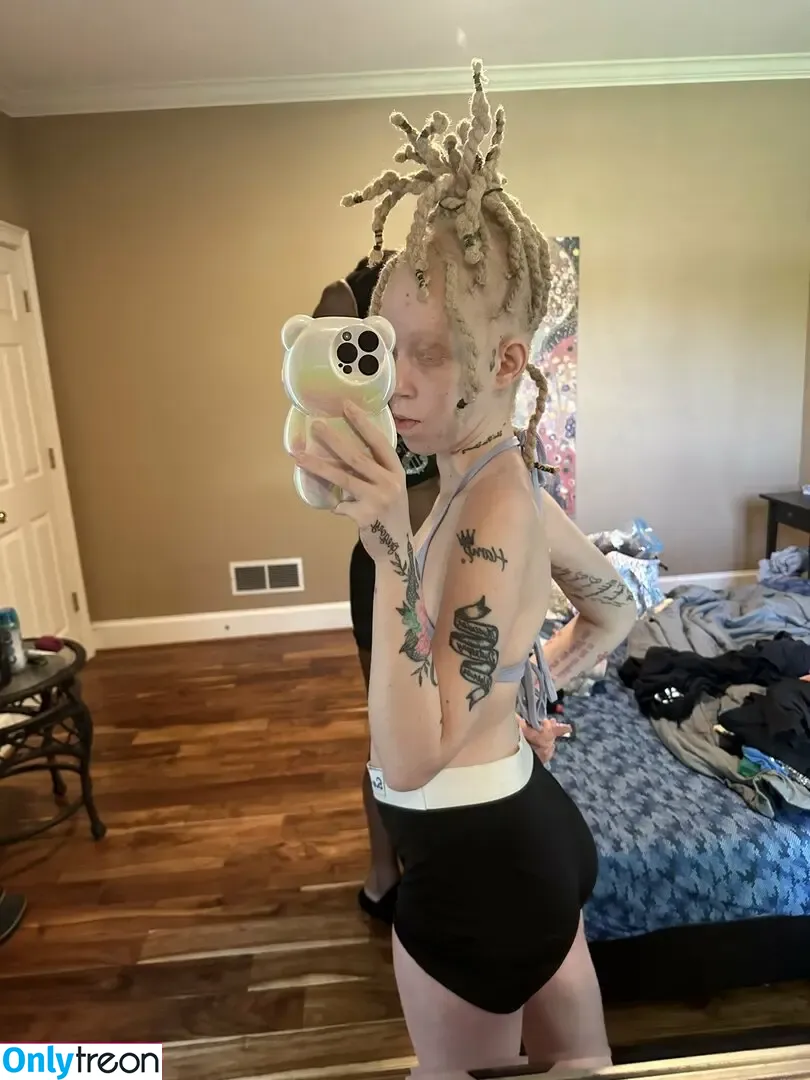 OfficialShayydee nude photo #0018 (Shayydee / Sushiegushiee / msushiegushie / msushiegushiee / officialxshayydee)