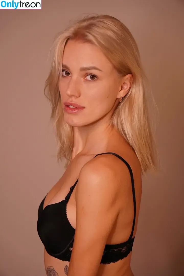 ohbabykelly nude photo #0018 (obk_elly)