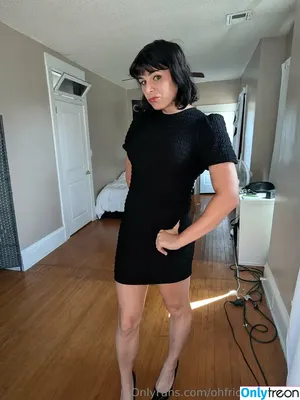  nude photo #0004