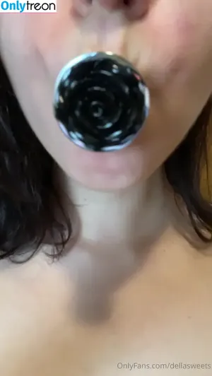 ohmydella / emgwilliam nude photo #0001