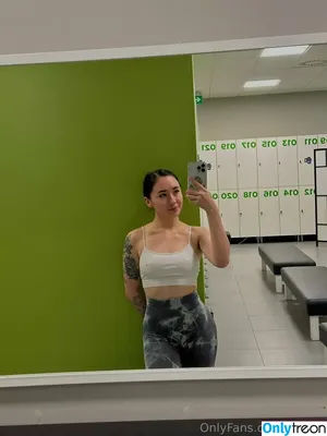 okhik0 / kh0k0 nude photo #0010