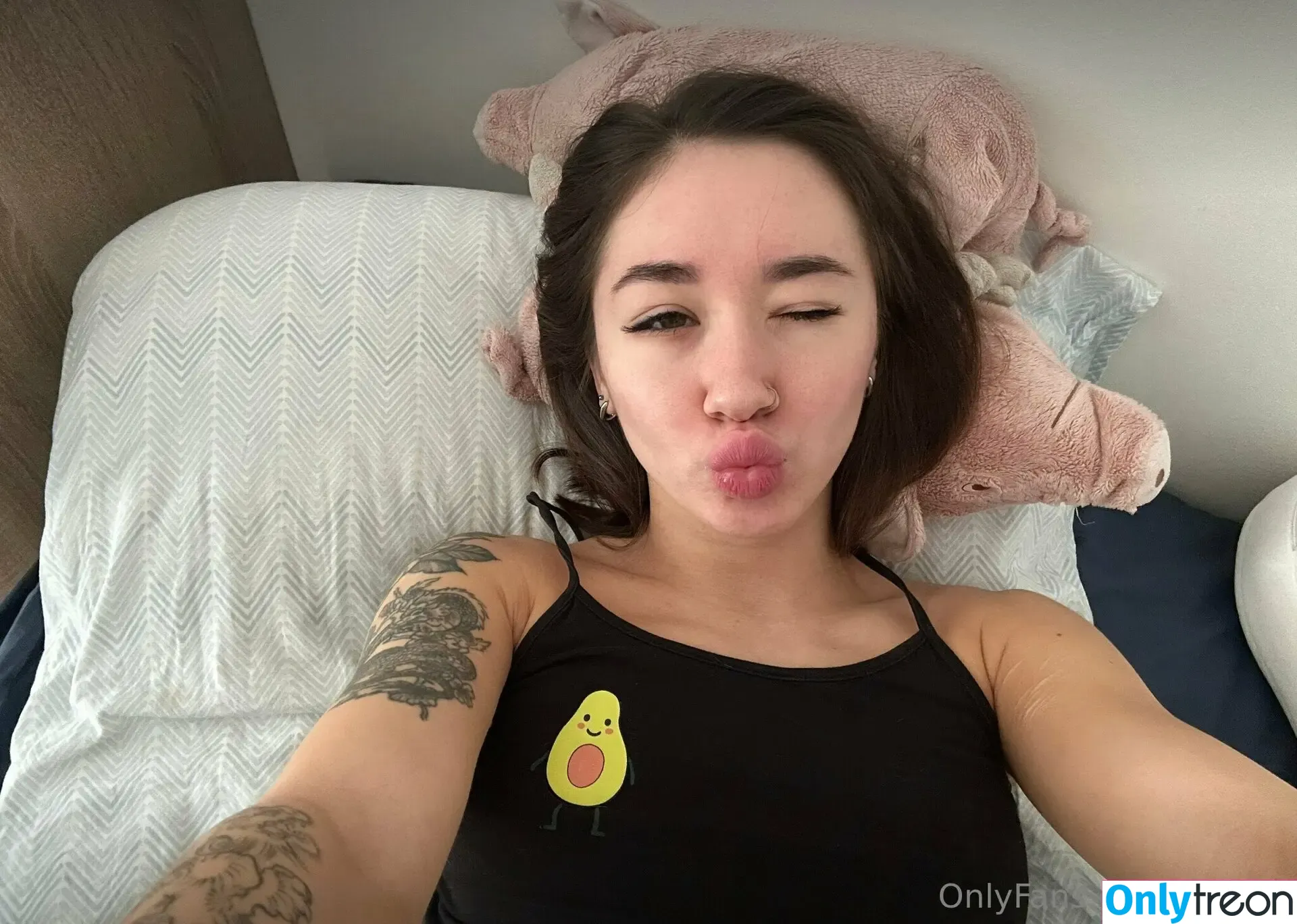 okhik0 nude photo #0236 (kh0k0)