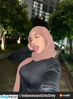 OklinFia / OklinFiaPutri nude photo #0018