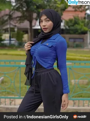 OklinFia / OklinFiaPutri nude photo #0019