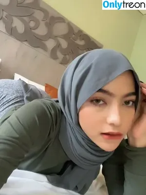 OklinFia / OklinFiaPutri nude photo #0038