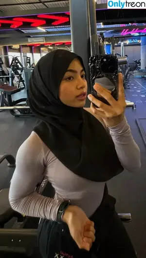 OklinFia / OklinFiaPutri nude photo #0053