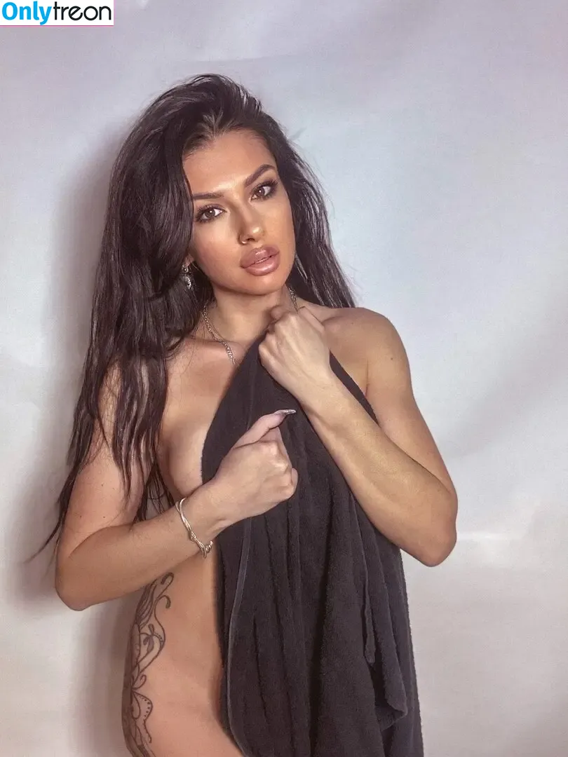 Oksifan Emily Wood nude photo #0002 (emily_woood / emilywoodss)