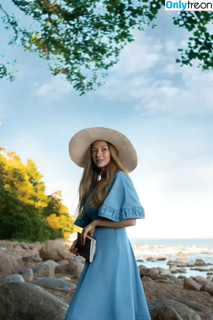 Olga Kobzar nude photo #0237 (bugs_bunny_gf)