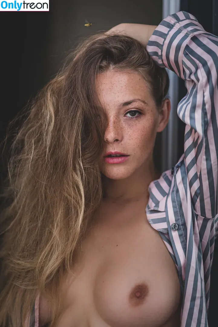 Olga Kobzar nude photo #0553 (bugs_bunny_gf)