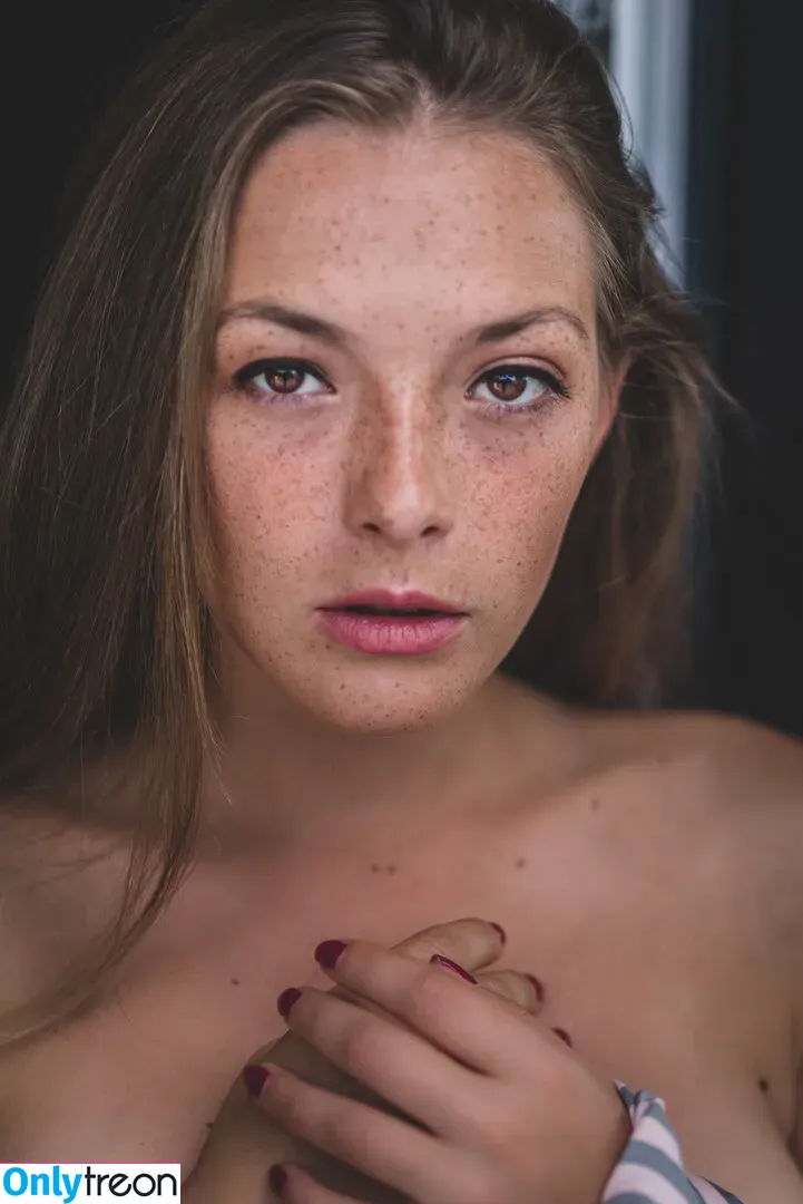 Olga Kobzar nude photo #0556 (bugs_bunny_gf)