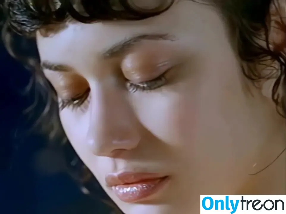 Olga Kurylenko голая photo #0468 (Olga Kurylenko)