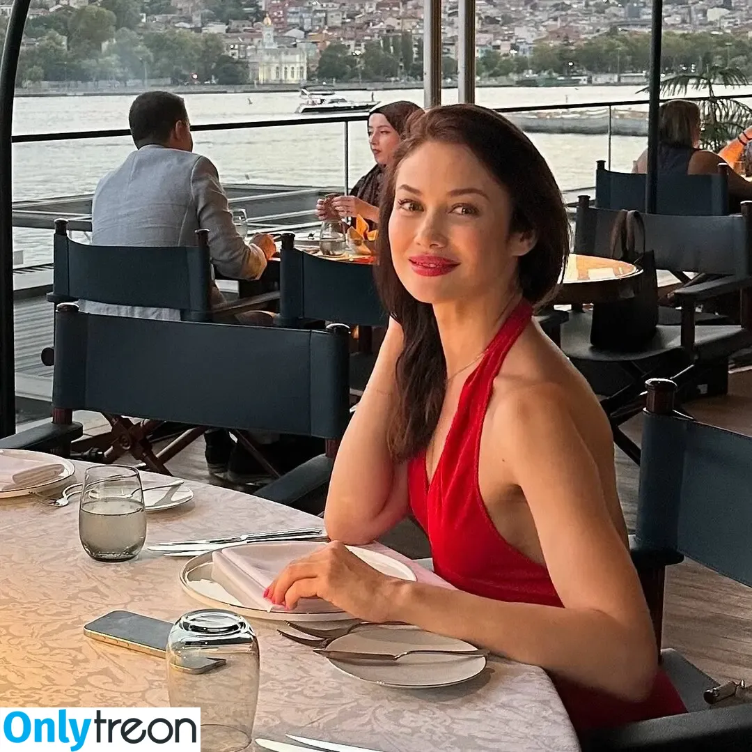 Olga Kurylenko голая photo #0480 (Olga Kurylenko)