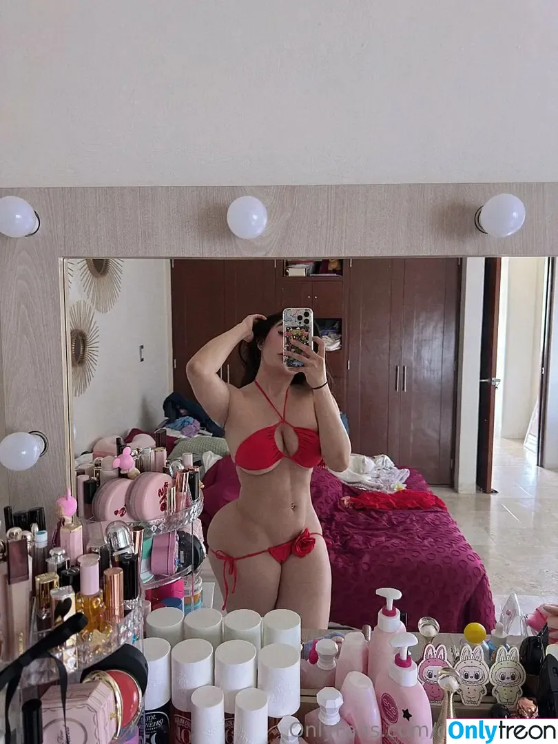 olgarobledo nude photo #0160 (olgarobledo)