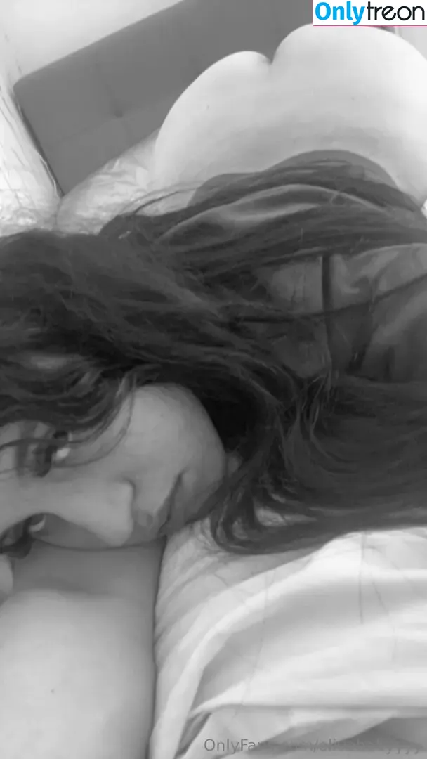 olivebabyyyy голая photo #0028 (babyyyyolive)