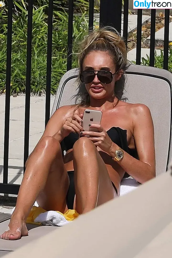 Olivia Attwood nude photo #0123 (oliviajade_attwood / oliviajadeattwood)