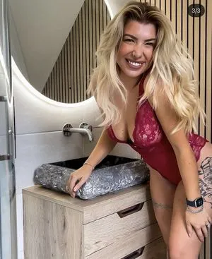 Olivia Buckland / oliviadbowen nude photo #0007