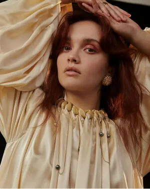 Olivia Cooke / livkatecooke nude photo #0032