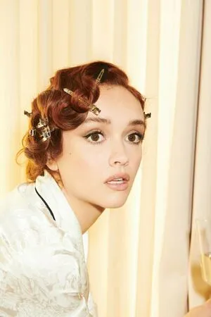 Olivia Cooke / livkatecooke nude photo #0084
