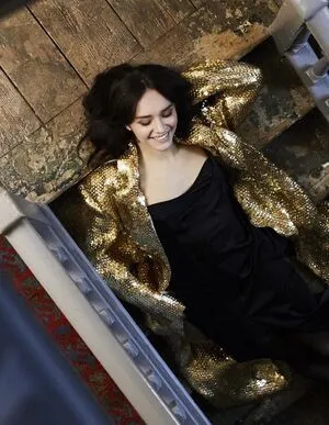 Olivia Cooke / livkatecooke nude photo #0101