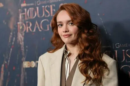Olivia Cooke / livkatecooke nude photo #0156