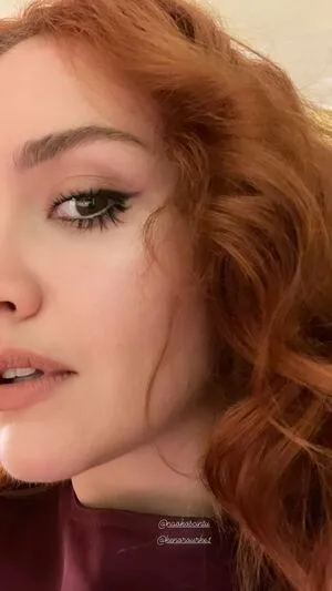 Olivia Cooke / livkatecooke nude photo #0173