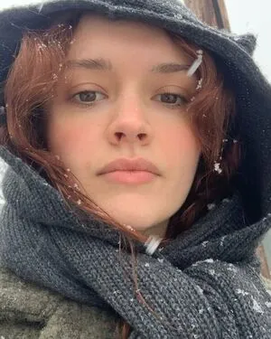 Olivia Cooke / livkatecooke nude photo #0211