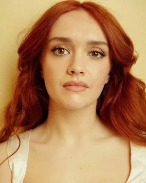 Olivia Cooke / livkatecooke nude photo #0220