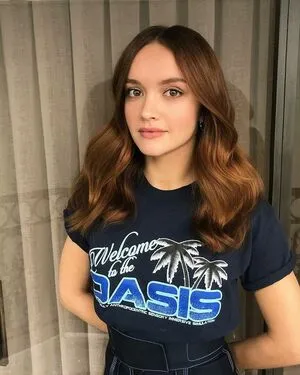 Olivia Cooke / livkatecooke nude photo #0222