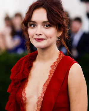Olivia Cooke / livkatecooke nude photo #0228