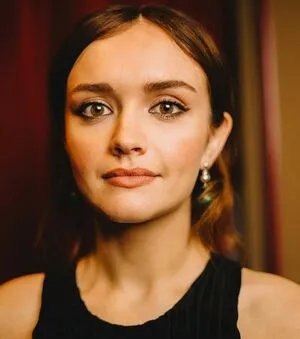Olivia Cooke / livkatecooke nude photo #0251