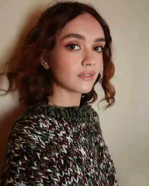 Olivia Cooke / livkatecooke nude photo #0337
