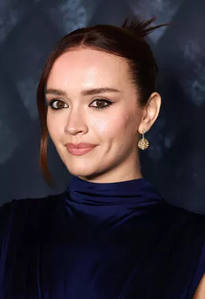 Olivia Cooke / livkatecooke nude photo #0375