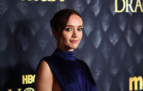 Olivia Cooke / livkatecooke nude photo #0380