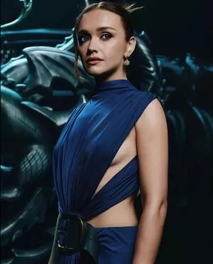 Olivia Cooke / livkatecooke nude photo #0383