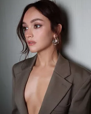 Olivia Cooke / livkatecooke nude photo #0387